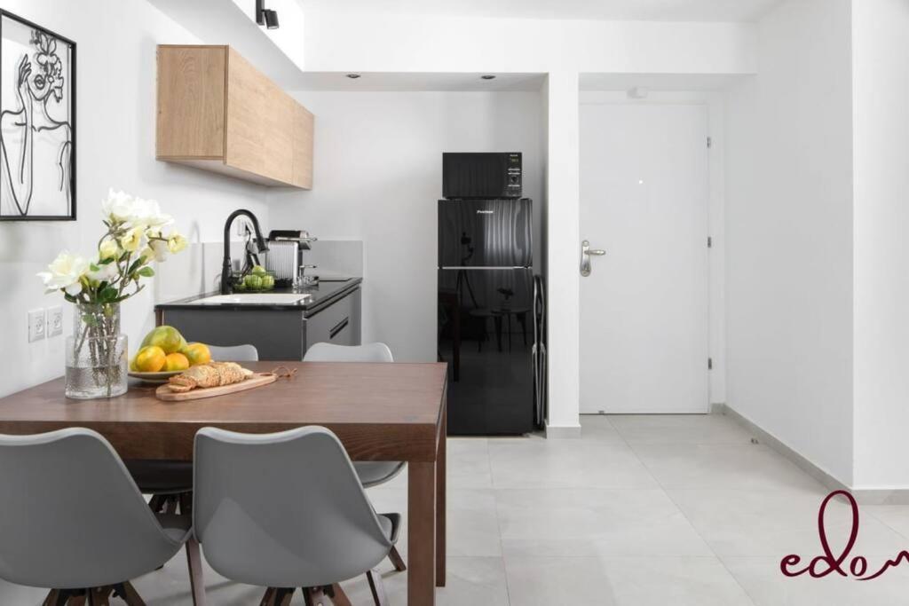 Apartment דירה משפחתית מפנקת ליד הים - By Edom